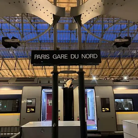 La Tête Dans Les Nuages Proche Paris, Cdg